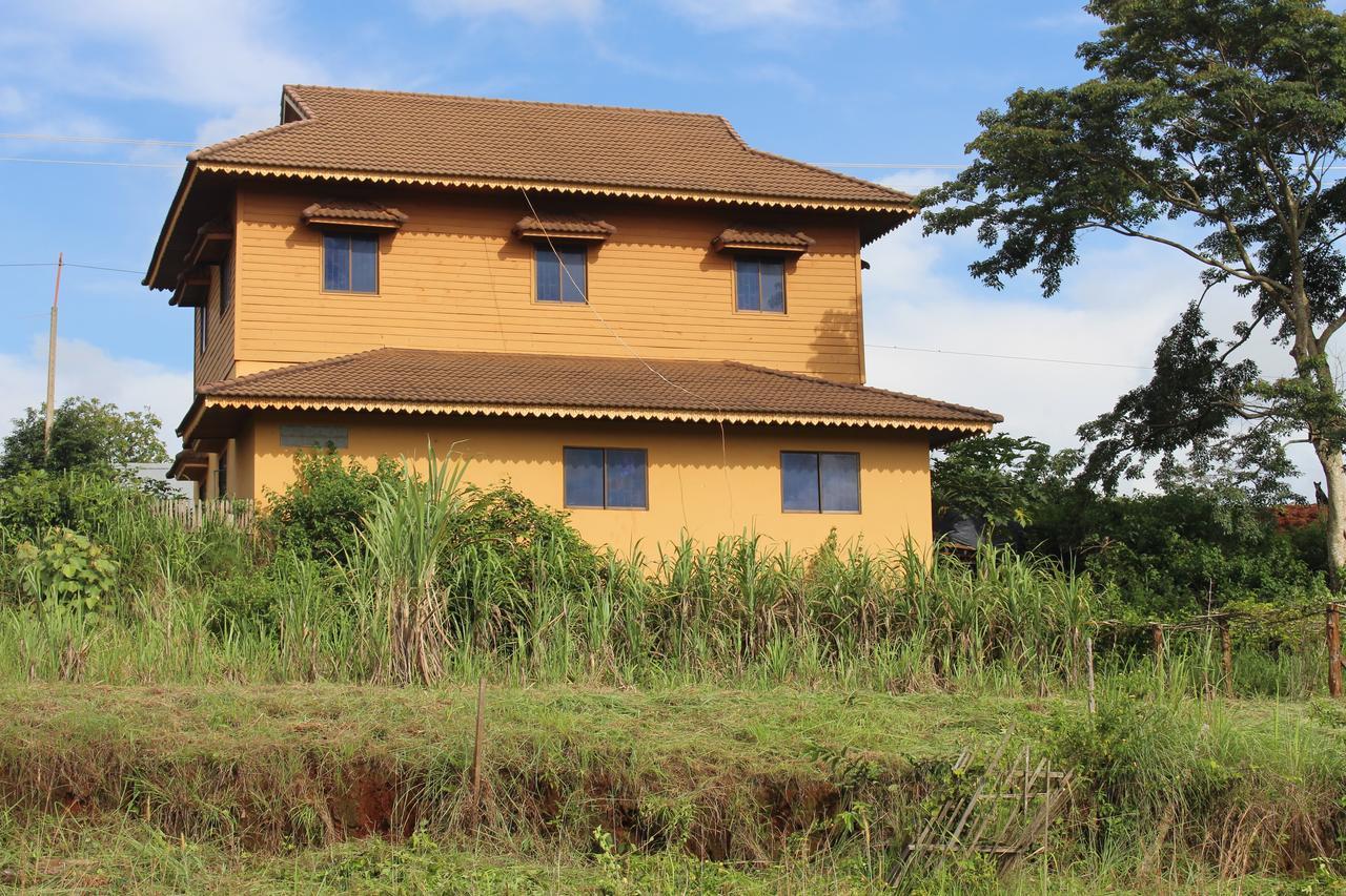Terre De Lumiere Bed & Breakfast ศรีมโนรม ภายนอก รูปภาพ