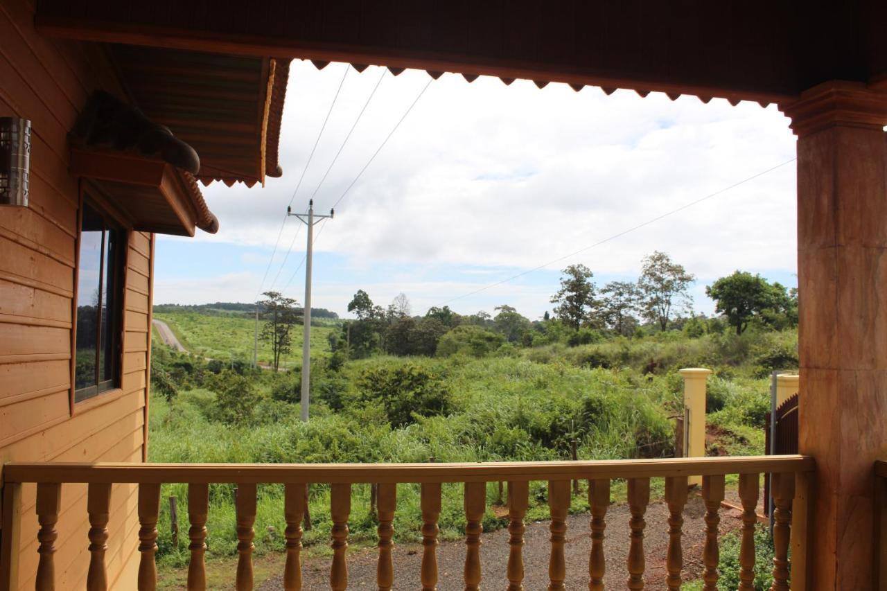 Terre De Lumiere Bed & Breakfast ศรีมโนรม ภายนอก รูปภาพ